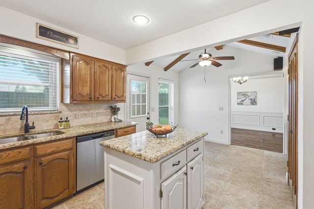 1309 Sandy Creek Drive, Allen, TX 75002