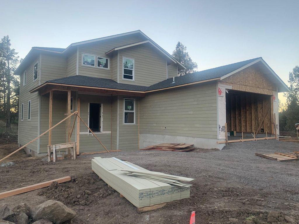 1152 Orange Blossom Drive 135, Klamath Falls, OR 97601