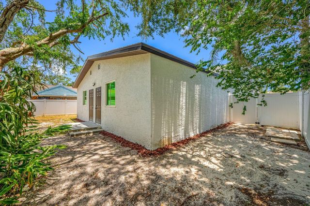 12360 WITHERIDGE DRIVE, Tampa, FL 33624