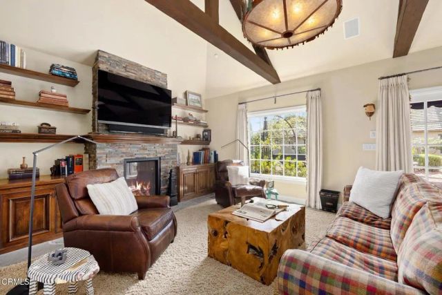 620 S Hill Avenue, Pasadena, CA 91106