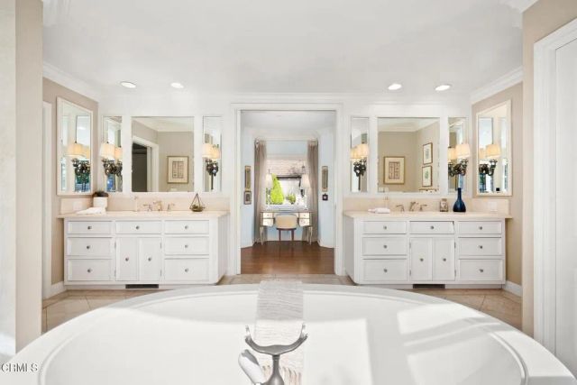 620 S Hill Avenue, Pasadena, CA 91106