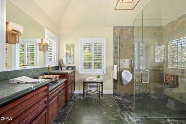 620 S Hill Avenue, Pasadena, CA 91106