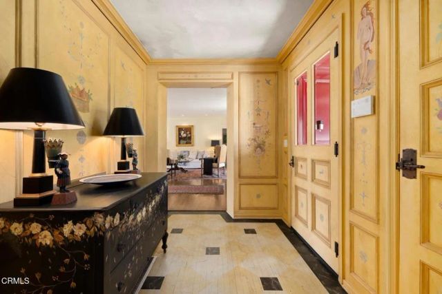 620 S Hill Avenue, Pasadena, CA 91106