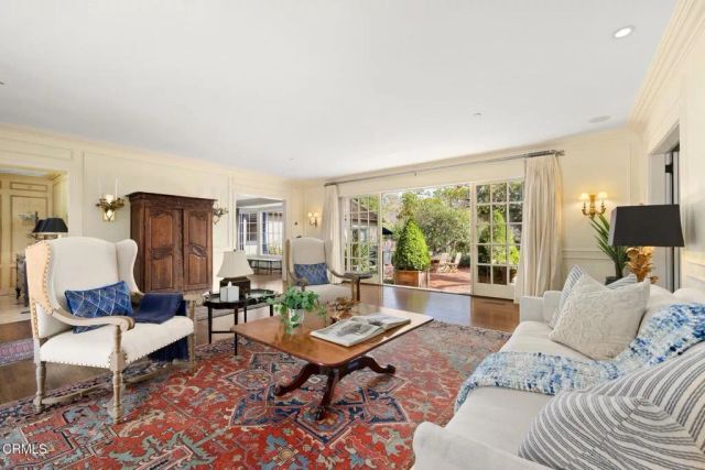 620 S Hill Avenue, Pasadena, CA 91106