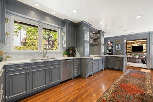 620 S Hill Avenue, Pasadena, CA 91106