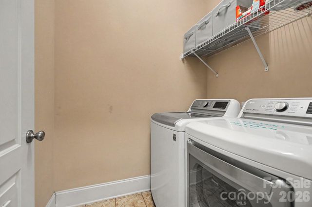 5116 Ivy Trace Court, Clemmons, NC 27012