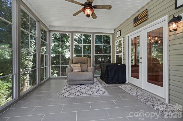 5116 Ivy Trace Court, Clemmons, NC 27012