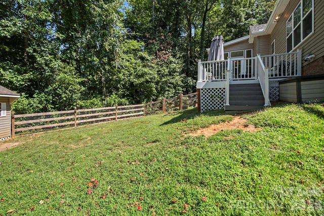 5116 Ivy Trace Court, Clemmons, NC 27012