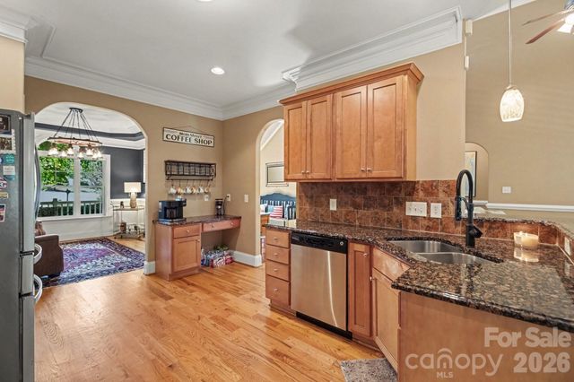 5116 Ivy Trace Court, Clemmons, NC 27012
