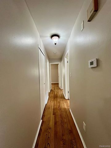 969 Harrison Boulevard, Lincoln Park, MI 48146