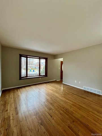 969 Harrison Boulevard, Lincoln Park, MI 48146