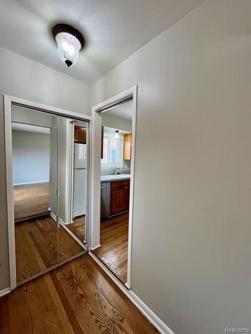 969 Harrison Boulevard, Lincoln Park, MI 48146