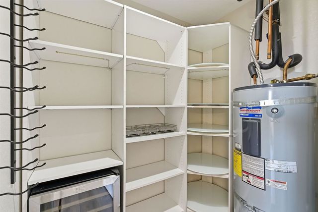 1201 Alta Vista Dr 203, Walnut Creek, CA 94596