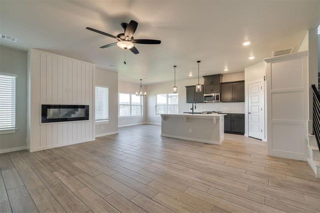 409 Carlow Way, Yukon, OK 73099