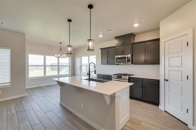 409 Carlow Way, Yukon, OK 73099