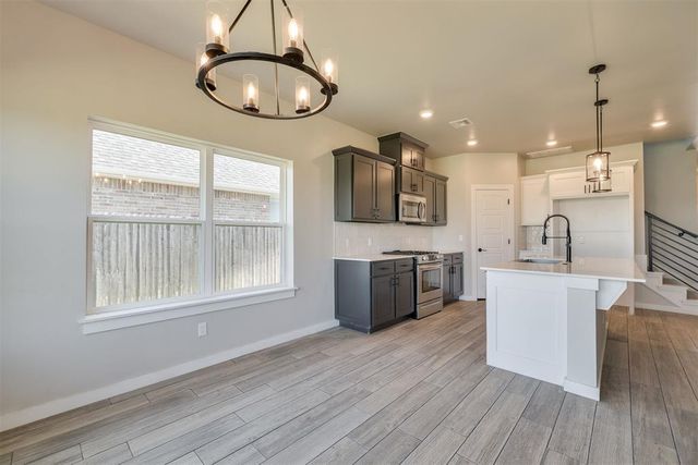 409 Carlow Way, Yukon, OK 73099