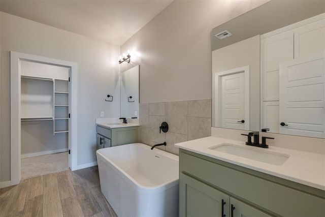 409 Carlow Way, Yukon, OK 73099