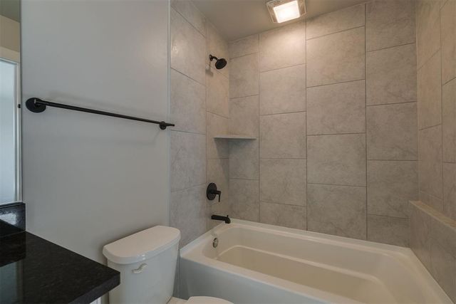 409 Carlow Way, Yukon, OK 73099