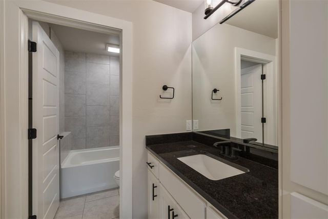 409 Carlow Way, Yukon, OK 73099
