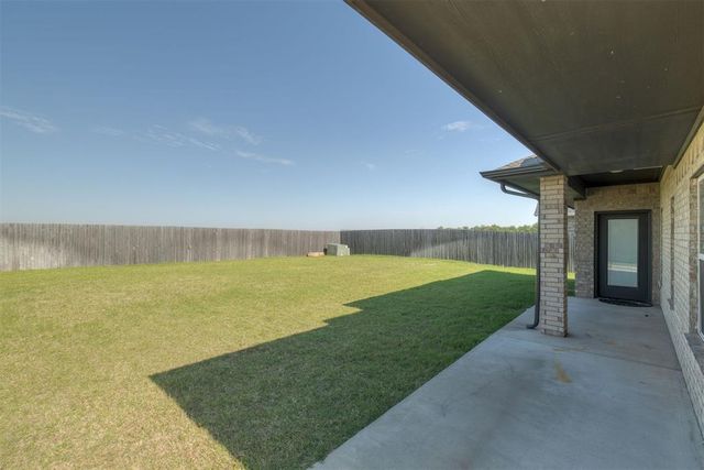 409 Carlow Way, Yukon, OK 73099