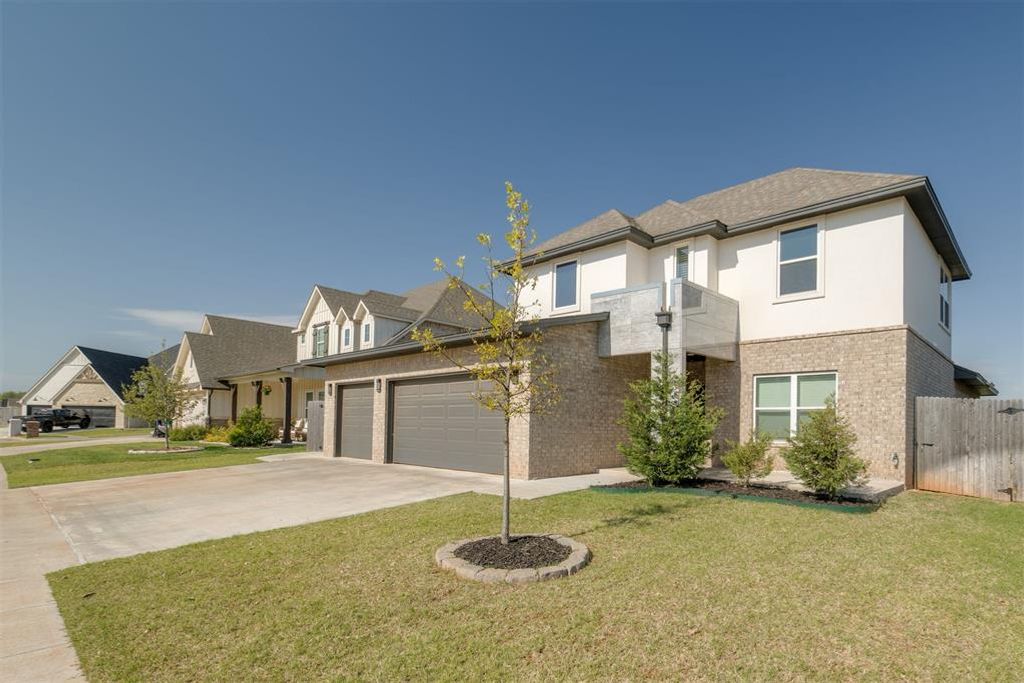 409 Carlow Way, Yukon, OK 73099