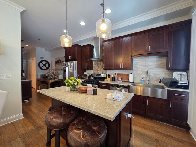 22 N Aberdeen Street 408, Chicago, IL 60607