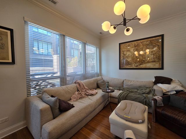 22 N Aberdeen Street 408, Chicago, IL 60607