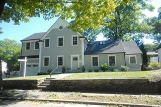 32 Hickory Cliff Rd, Newton, MA 02464