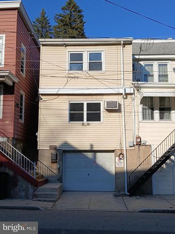 804 WATER ST, Pottsville, PA 17901