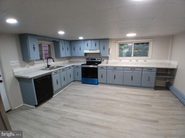 804 WATER ST, Pottsville, PA 17901