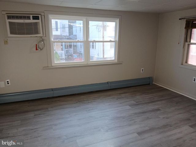 804 WATER ST, Pottsville, PA 17901
