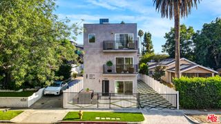 10826 1/4 Hesby Street, North Hollywood, CA 91601