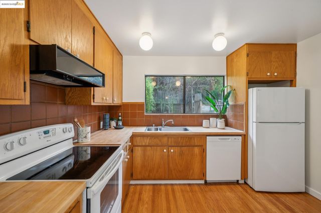 139 Del Mar Ave, Berkeley, CA 94708