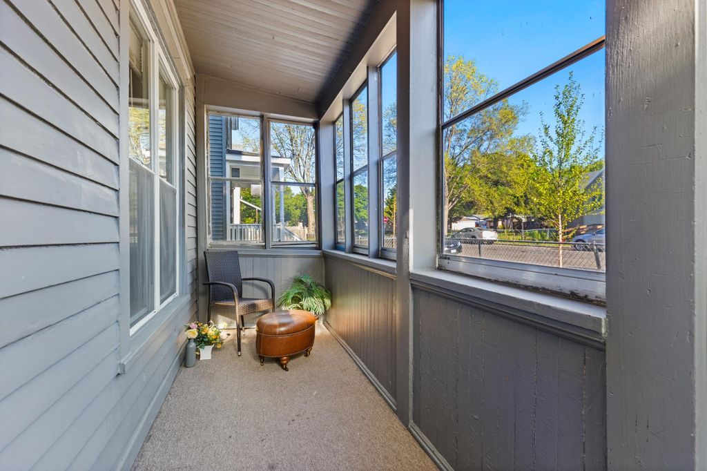 513 Van Buren Avenue, Saint Paul, MN 55103 — photo 2