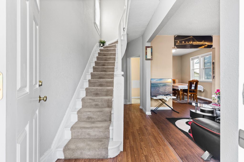 513 Van Buren Avenue, Saint Paul, MN 55103 — photo 3