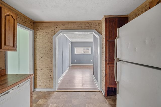 699 Oak St, Lafayette, TN 37083