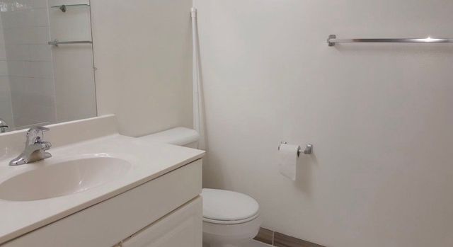 1520 W Superior Street G, Chicago, IL 60642