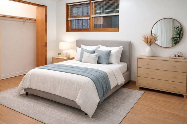 1520 W Superior Street G, Chicago, IL 60642