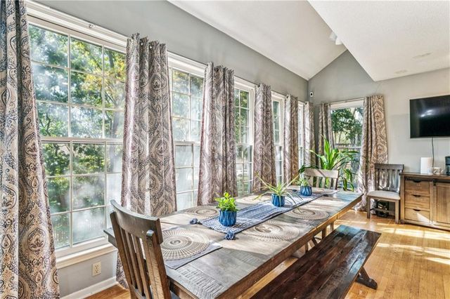 2209 Wellington Court, Lee's Summit, MO 64081