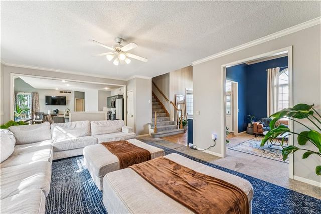 2209 Wellington Court, Lee's Summit, MO 64081