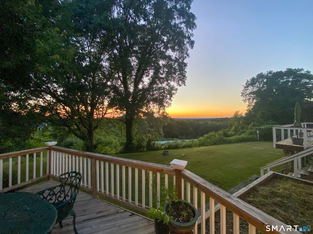 571 Woodland Street, Glastonbury, CT 06073