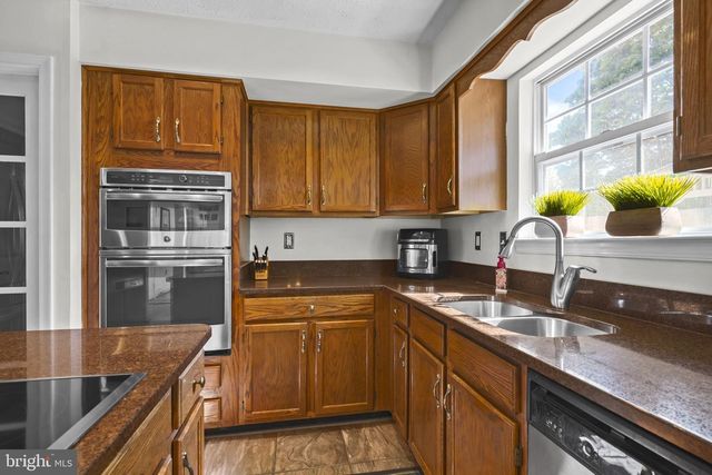 5331 SWEETWATER DR, West River, MD 20778