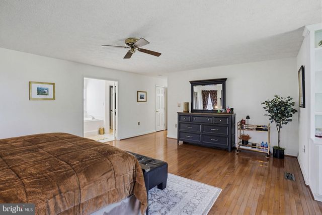 5331 SWEETWATER DR, West River, MD 20778