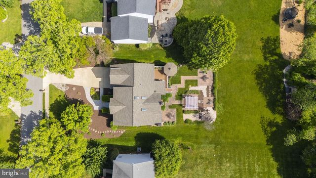 5331 SWEETWATER DR, West River, MD 20778