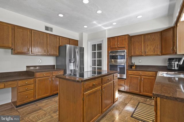 5331 SWEETWATER DR, West River, MD 20778