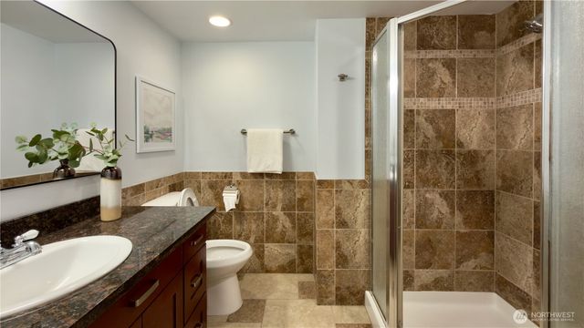 4572 137th Avenue SE, Bellevue, WA 98006