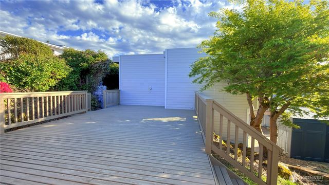 4572 137th Avenue SE, Bellevue, WA 98006