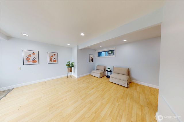 4572 137th Avenue SE, Bellevue, WA 98006