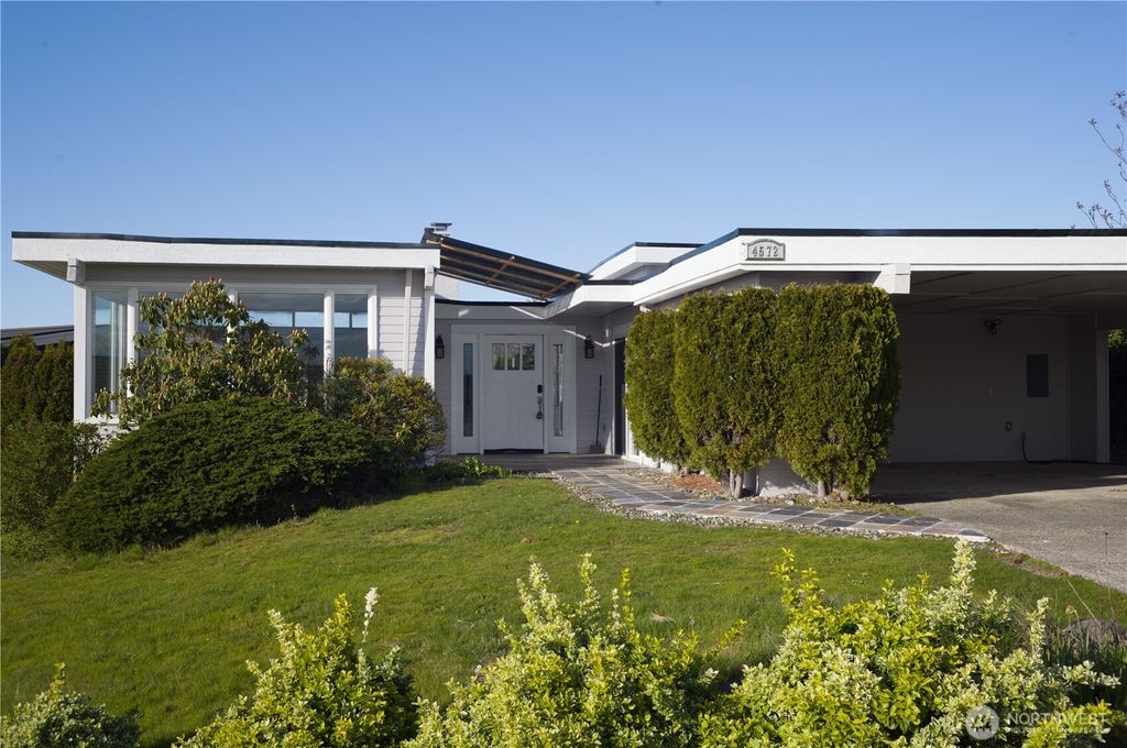 4572 137th Avenue SE, Bellevue, WA 98006