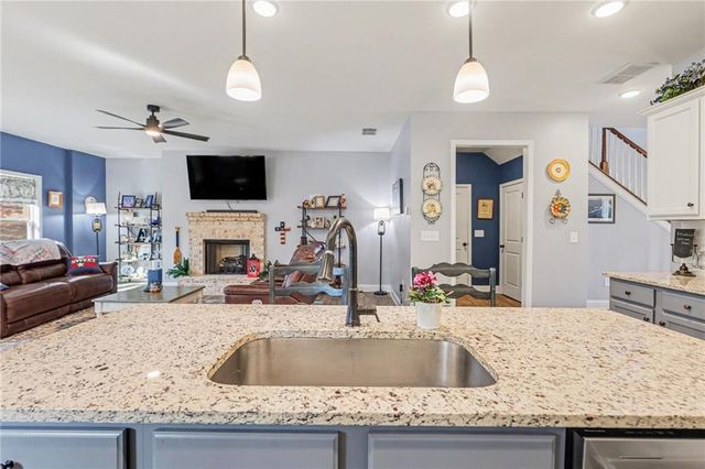 1135 Awenasa Drive, Villa Rica, GA 30180